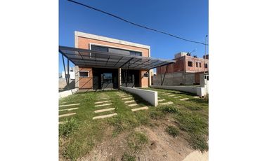 Docta Avenida 3 - Excelentes Detalles Construcción 3 Dor - 2 Baños