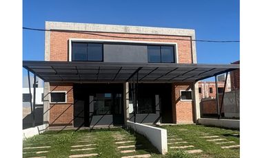 Docta Avenida 3 - Excelentes Detalles Construcción 3 Dor - 2 Baños