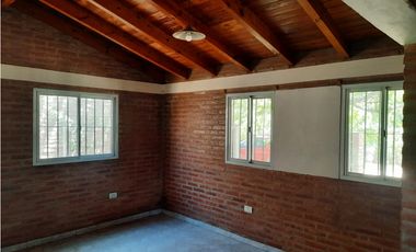 ¡Oportunidad! Casa Familiar con Excelente Ubicación!