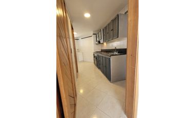 🌄 APARTAMENTO EN VENTA EN LAMOS – PISO ALTO + 2 PARQUEADEROS.