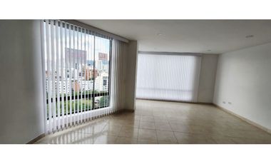🌄 APARTAMENTO EN VENTA EN LAMOS – PISO ALTO + 2 PARQUEADEROS.