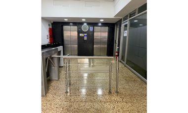 OFICINA EN VENTA CENTRO DE VILLAVICENCIO ED SANTANDER