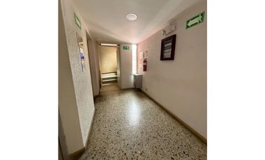 OFICINA EN VENTA CENTRO DE VILLAVICENCIO ED SANTANDER