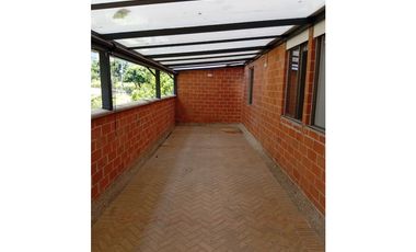 ARRIENDO APARTAMENTO EN LA ESTRELLA - SECTOR FERRERIA