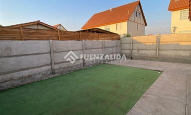 Casa en Arriendo en Cardenal Raul Silva Henriquez