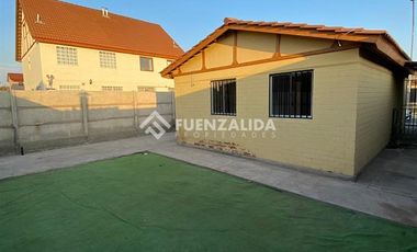 Casa en Arriendo en Cardenal Raul Silva Henriquez