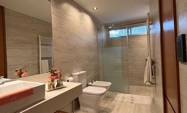 CASA EN VENTA EN City Bell