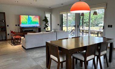 CASA EN VENTA EN City Bell