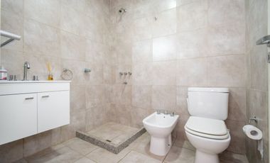 DEPARTAMENTO EXCELENTE UBICACION - SANTO TOME.-