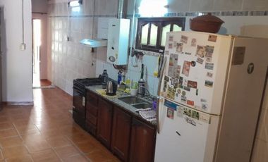 CASA EN VENTA EN ARROYO LEYES - LOTEO DON DAVID