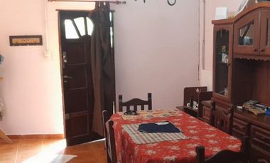 CASA EN VENTA EN ARROYO LEYES - LOTEO DON DAVID