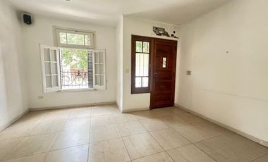 VENTA CONSULTORIO/CASA LOTE PROPIO LUJAN CENTRO