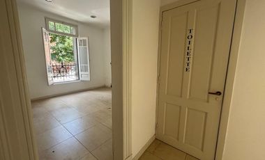 VENTA CONSULTORIO/CASA LOTE PROPIO LUJAN CENTRO