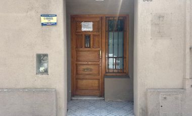 VENTA CONSULTORIO/CASA LOTE PROPIO LUJAN CENTRO
