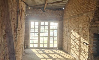 Venta Casa con renta en San Carlos Centro.-