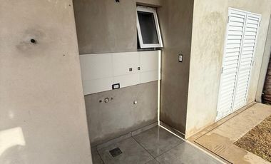 VENTA CASA 2 DORMITORIOS EN HUMBOLDT