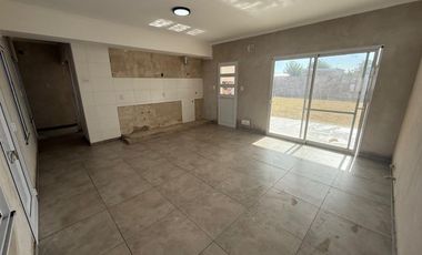 VENTA CASA 2 DORMITORIOS EN HUMBOLDT