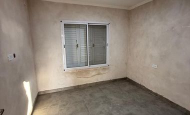 VENTA CASA 2 DORMITORIOS EN HUMBOLDT