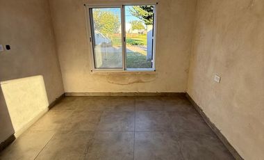 VENTA CASA 2 DORMITORIOS EN HUMBOLDT