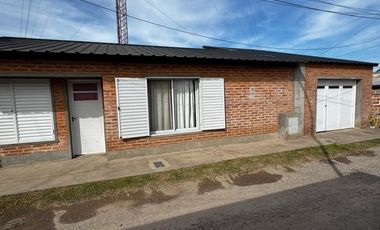VENTA CASA INTERNA ZONA CENTRO HUMBOLDT