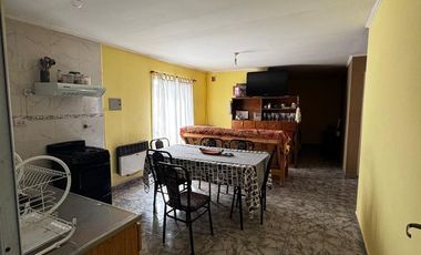 VENTA CASA INTERNA ZONA CENTRO HUMBOLDT
