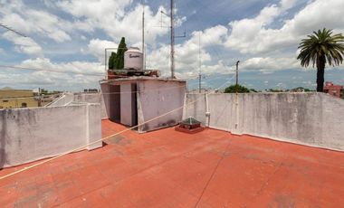 Venta PH 5 ambientes multifamiliar balcón frente