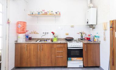 Venta PH 5 ambientes multifamiliar balcón frente