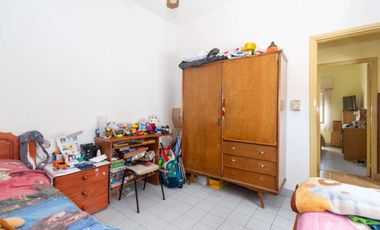 Venta PH 5 ambientes multifamiliar balcón frente