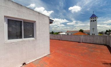 Venta PH 5 ambientes multifamiliar balcón frente