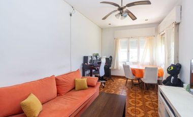 Venta PH 5 ambientes multifamiliar balcón frente