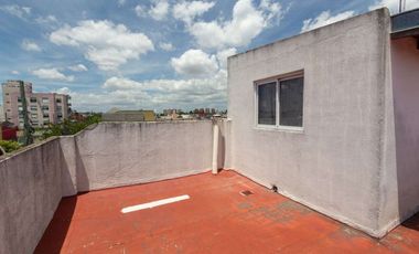 Venta PH 5 ambientes multifamiliar balcón frente