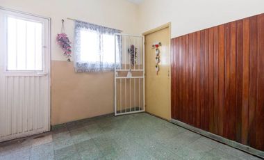 Venta PH 5 ambientes multifamiliar balcón frente