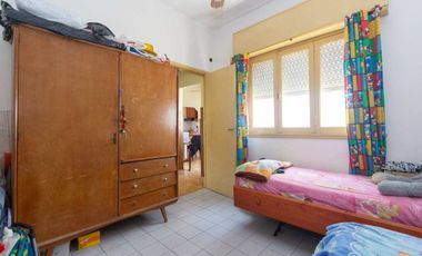 Venta PH 5 ambientes multifamiliar balcón frente