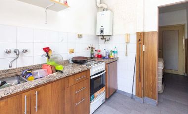 Venta PH 5 ambientes multifamiliar balcón frente