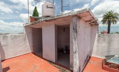 Venta PH 5 ambientes multifamiliar balcón frente