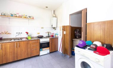 Venta PH 5 ambientes multifamiliar balcón frente