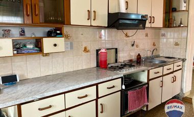 CASA 3 AMBIENTES EN VENTA EN LUIS GUILLON CENTRO