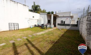 CASA 3 AMBIENTES EN VENTA EN LUIS GUILLON CENTRO