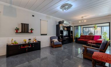 VENTA CASA 4 AMBIENTES VILLAGE DEL PARQUE