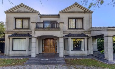 VENTA CASA 4 AMBIENTES VILLAGE DEL PARQUE