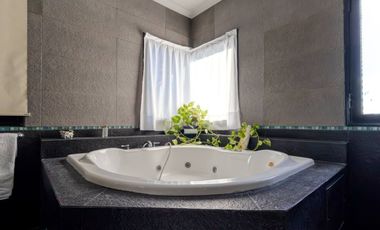 VENTA CASA 4 AMBIENTES VILLAGE DEL PARQUE