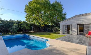 VENTA CASA 4 AMBIENTES VILLAGE DEL PARQUE