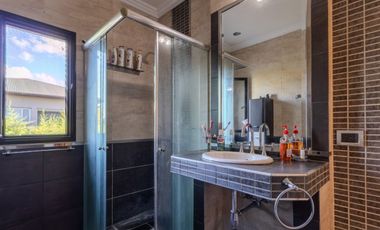 VENTA CASA 4 AMBIENTES VILLAGE DEL PARQUE