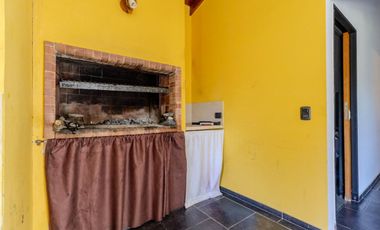 VENTA CASA 4 AMBIENTES VILLAGE DEL PARQUE