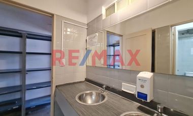 ALQUILER OFICINA 103 m2 MICROCENTRO OPORTUNIDAD