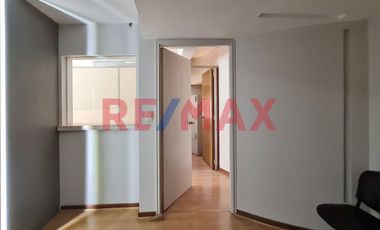 ALQUILER OFICINA 103 m2 MICROCENTRO OPORTUNIDAD