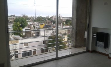 Departamento EN VENTA - Bulnes al 428 1º Piso AL FRENTE - Baradero - Bs As