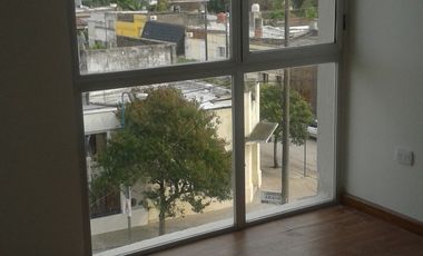 Departamento EN VENTA - Bulnes al 428 1º Piso AL FRENTE - Baradero - Bs As
