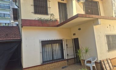 Local en alquiler-Uso comercial profesional-Lanús