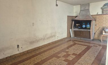 Local en alquiler-Uso comercial profesional-Lanús